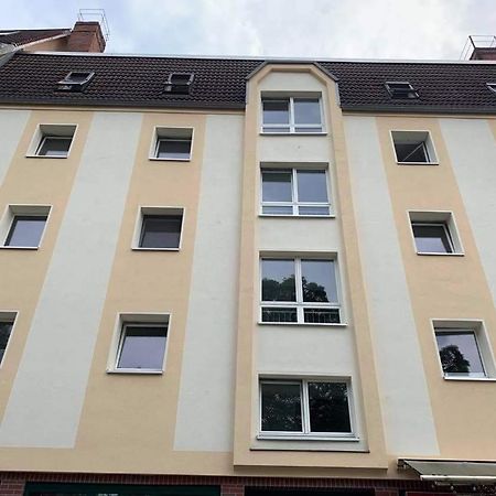 Top Lage 2 Zimmerwohnung Mit Balkon Und Bester Aussicht In Og 2 Links Rostock Eksteriør bilde